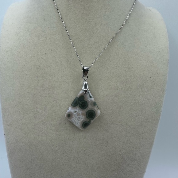 Ocean Jasper Pendant on Silver Chain - Picture 2 of 7